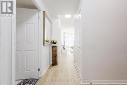 2009 - 228 QUEENS QUAY W Toronto, ON M5J 2X1