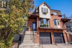 7 NORMANDY PLACE Oakville, ON L6K 1R9