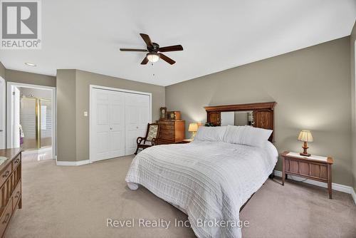 7190 93 Highway, Tiny, ON - Indoor Photo Showing Bedroom