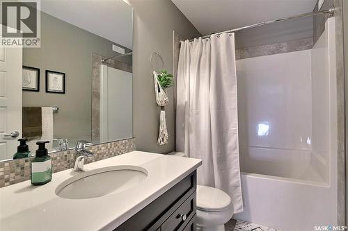 2621 Makowsky Crescent, Regina, SK - Indoor Photo Showing Bathroom