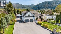 1063 BRIDGEVIEW Crescent Castlegar, BC V1N 3H7