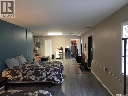 204 Railway Avenue S, Middle Lake, SK 