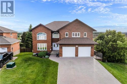 147 Forestdale Drive  Sudbury, ON P3A 5X3