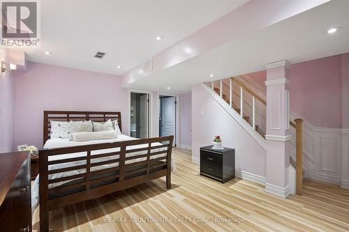 5449 Rochelle Way, Mississauga, ON - Indoor Photo Showing Bedroom