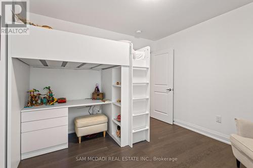 1067 Shaw Drive, Mississauga, ON - Indoor
