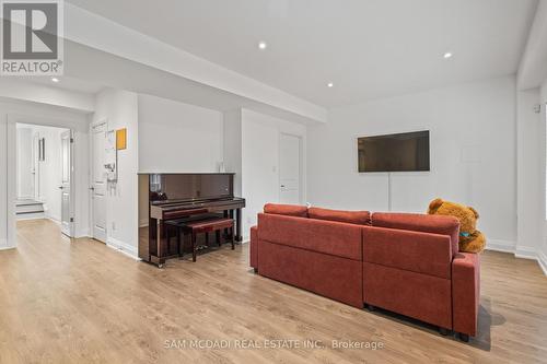 1067 Shaw Drive, Mississauga, ON - Indoor Photo Showing Other Room