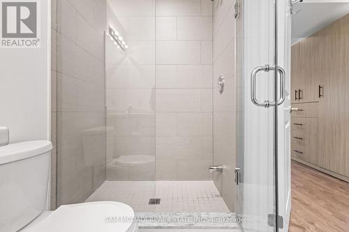 1067 Shaw Drive, Mississauga, ON - Indoor Photo Showing Bathroom