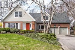 587 SHARALIN COURT  Burlington, ON L7T 2N7