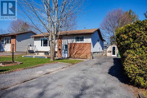 15 HENDERSON STREET  Carleton Place, ON K7C 3Z1