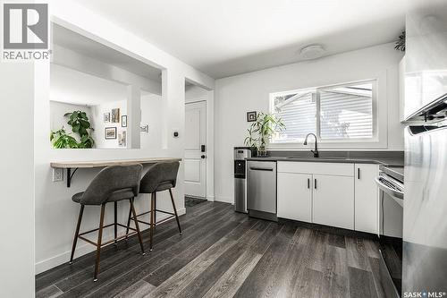 176 Tucker Crescent, Saskatoon, SK - Indoor Photo Showing Kitchen With Stainless Steel Kitchen