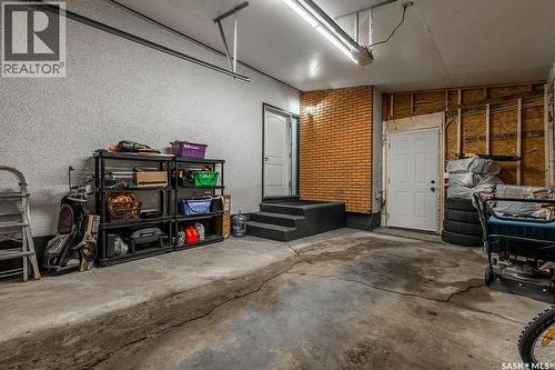 176 Tucker Crescent, Saskatoon, SK - Indoor Photo Showing Garage