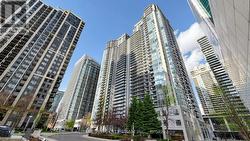 2212 - 4978 YONGE STREET Toronto, ON M2N 7G8