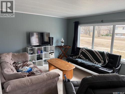 350 1St Street E, Meota, SK 