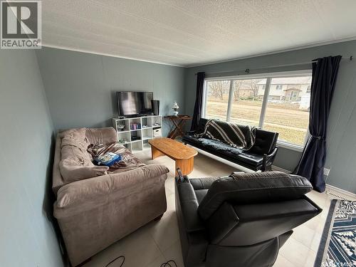 350 1St Street E, Meota, SK 