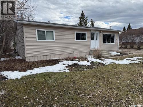 350 1St Street E, Meota, SK 