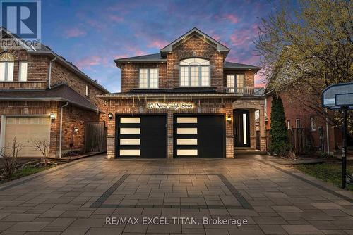 17 NIEUWENDYK STREET  Whitby, ON L1P 1W5