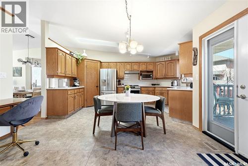 3524 Canterbury Place E, Regina, SK - Indoor