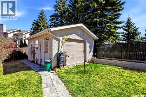 3524 Canterbury Place E, Regina, SK - Outdoor