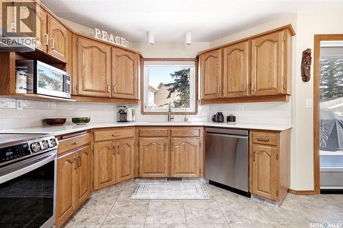 3524 Canterbury Place E, Regina, SK - Indoor Photo Showing Kitchen