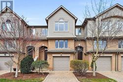 16 - 270 NORTH CENTRE ROAD  London North (North R), ON N6G 5E2