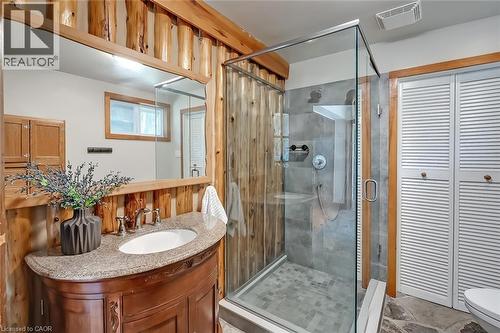 6099 Cedar Grove, Burlington, ON - Indoor Photo Showing Bathroom