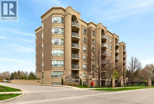 2085 AMHERST HEIGHTS Drive Unit# PH8  Burlington, ON L7P 5C2