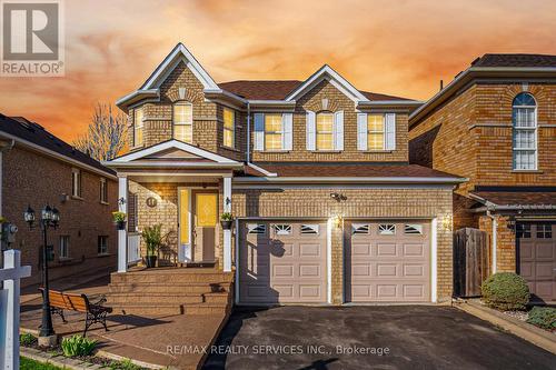 11 POPLAR PLAINS ROAD  Brampton, ON L7A 2E3