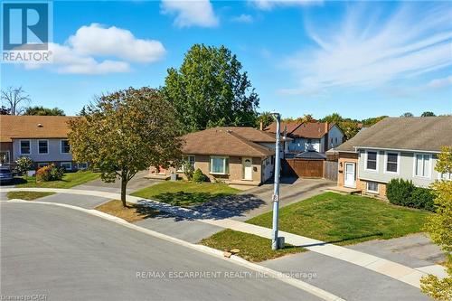 30 RAINBOW COURT  Welland, ON L3C 6R4