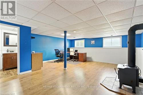 30 Rainbow Court, Welland, ON - Indoor