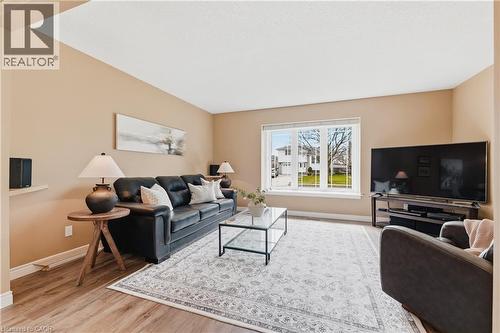 143 St Jerome Crescent, Kitchener, ON - Indoor Photo Showing Living Room