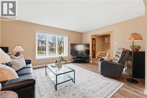143 St Jerome Crescent, Kitchener, ON - Indoor Photo Showing Living Room