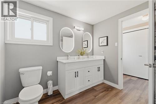 143 St Jerome Crescent, Kitchener, ON - Indoor Photo Showing Bathroom