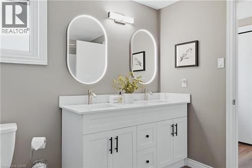 143 St Jerome Crescent, Kitchener, ON - Indoor Photo Showing Bathroom