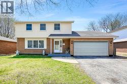 325 MCCURDY Amherstburg, ON N9V 3B8