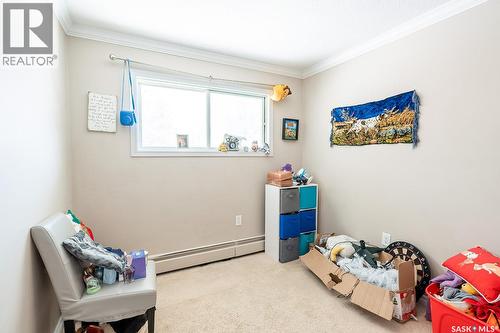 B 1014 Colony Street, Saskatoon, SK - Indoor