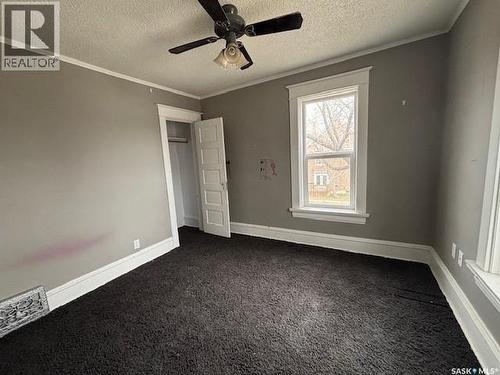 617 Bison Avenue, Weyburn, SK - Indoor Photo Showing Other Room
