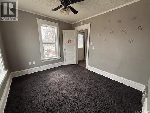 617 Bison Avenue, Weyburn, SK - Indoor Photo Showing Other Room