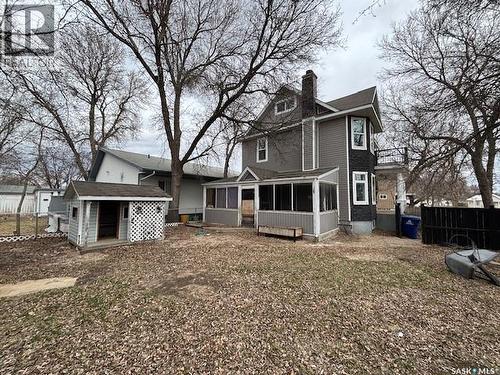 617 Bison Avenue, Weyburn, SK - Outdoor