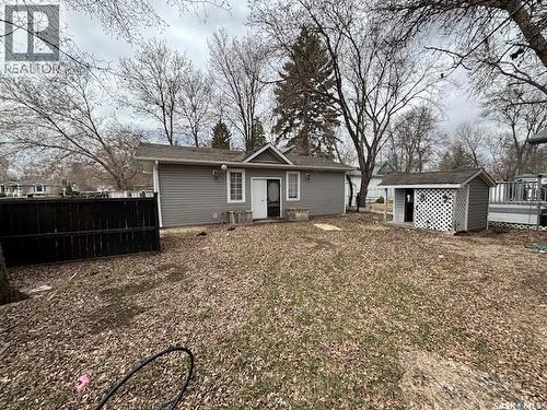 617 Bison Avenue, Weyburn, SK - Outdoor