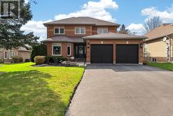 896 BOSWORTH COURT Newmarket, ON L3X 1Z1