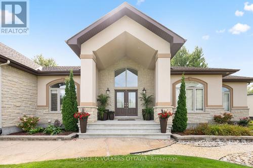 6652 PEBBLE TRAIL WAY  Ottawa, ON K4P 0B6