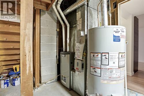 3814 25Th Avenue, Regina, SK - Indoor Photo Showing Basement