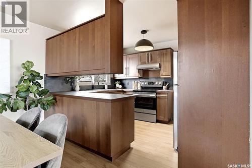 3814 25Th Avenue, Regina, SK - Indoor Photo Showing Kitchen