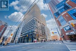 1227E - 70 PRINCESS STREET Toronto, ON M5A 0X6