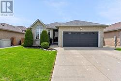 67 LONEOAK CRESCENT Hamilton, ON L8J 2T9