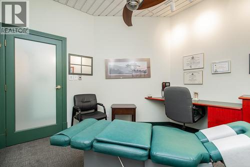 4828 Fraser Street, Vancouver, BC 