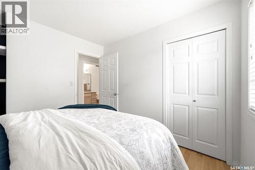11 Fairway Crescent, White City, SK - Indoor Photo Showing Bedroom