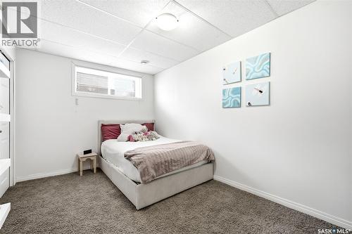 11 Fairway Crescent, White City, SK - Indoor Photo Showing Bedroom