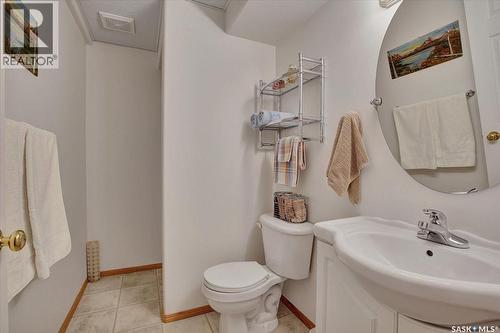 4 Crystal Villa, Warman, SK - Indoor Photo Showing Bathroom