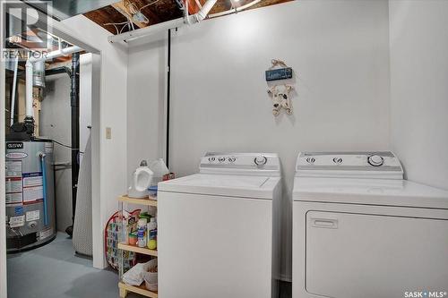 4 Crystal Villa, Warman, SK - Indoor Photo Showing Laundry Room